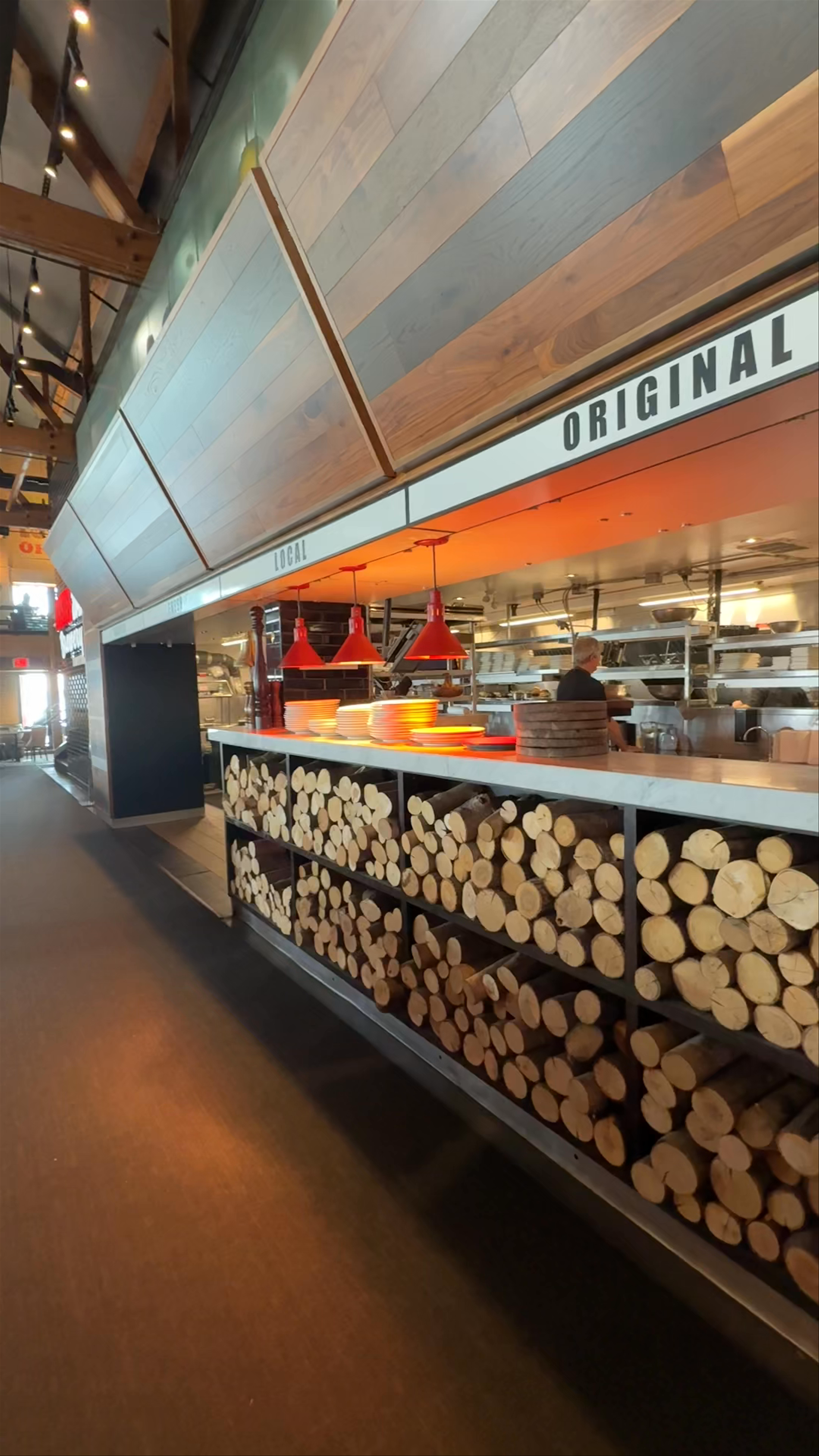 Amsterdam Brewhouse: Urban Craft Beer and Vibrant Vibes in Toronto