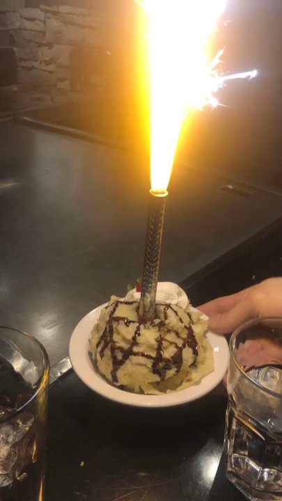 Saji-Ya - Fried Greed Tea Ice cream - Japanese Near Me - Saint Paul, Minnesota