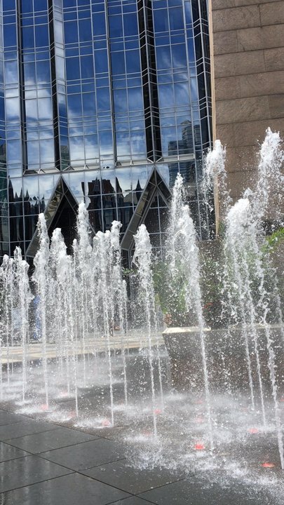 PPG Fountain - Landmarks & Historical Buildings Near Me - Pittsburgh, Pennsylvania