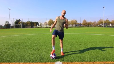FOOTBALL HIIT WORKOUT - 15 MINUTES!