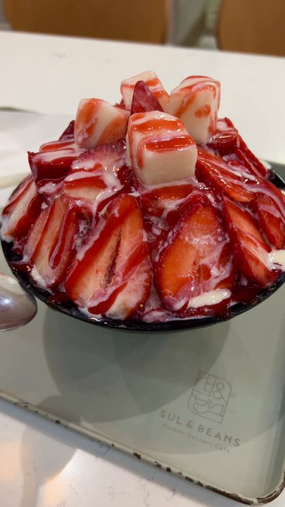 Somisomi - Strawberry Bingsoo with Mochi on top! - Desserts Near Me - Frisco, Texas