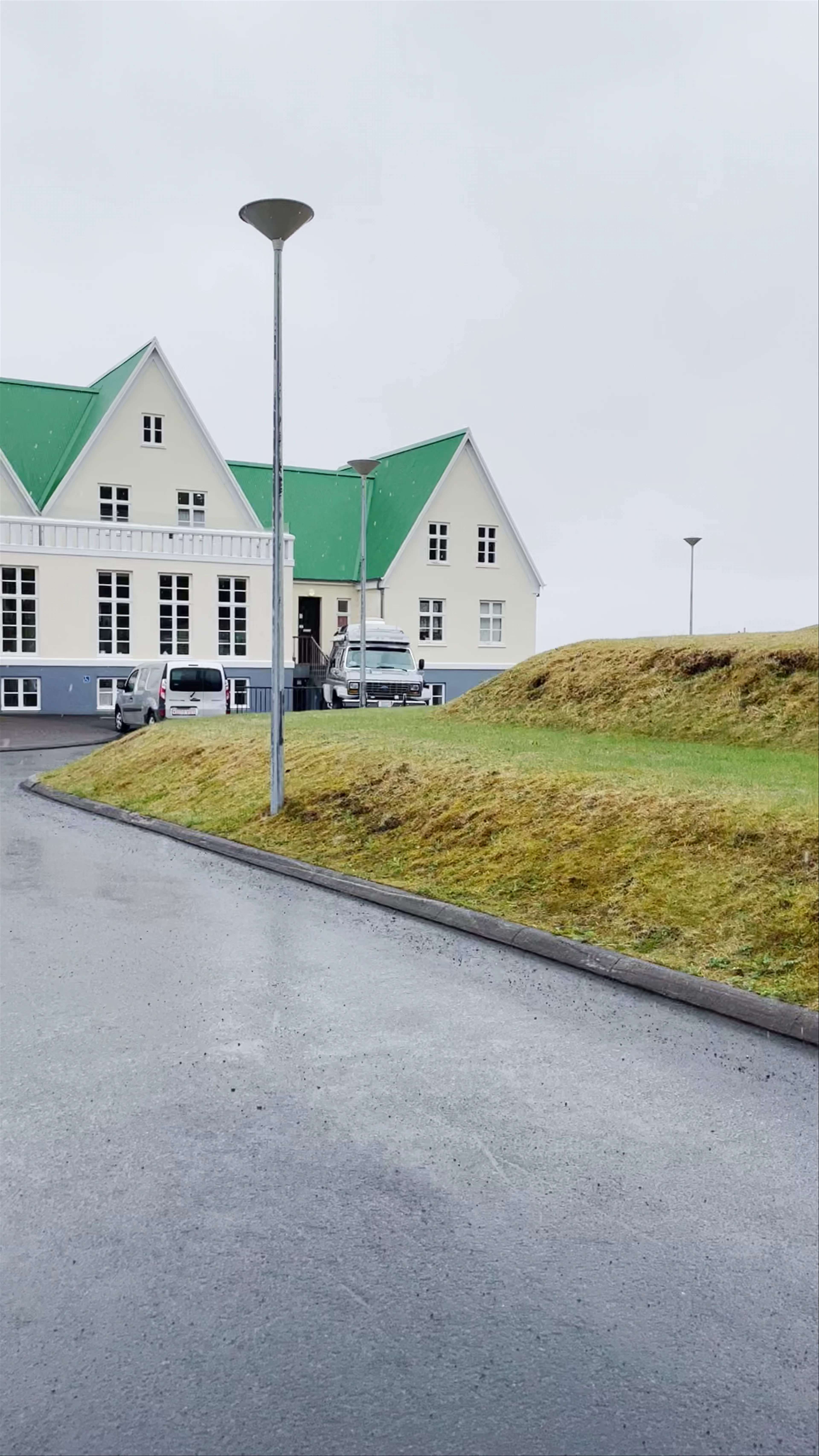 Heradsskolinn Guesthouse