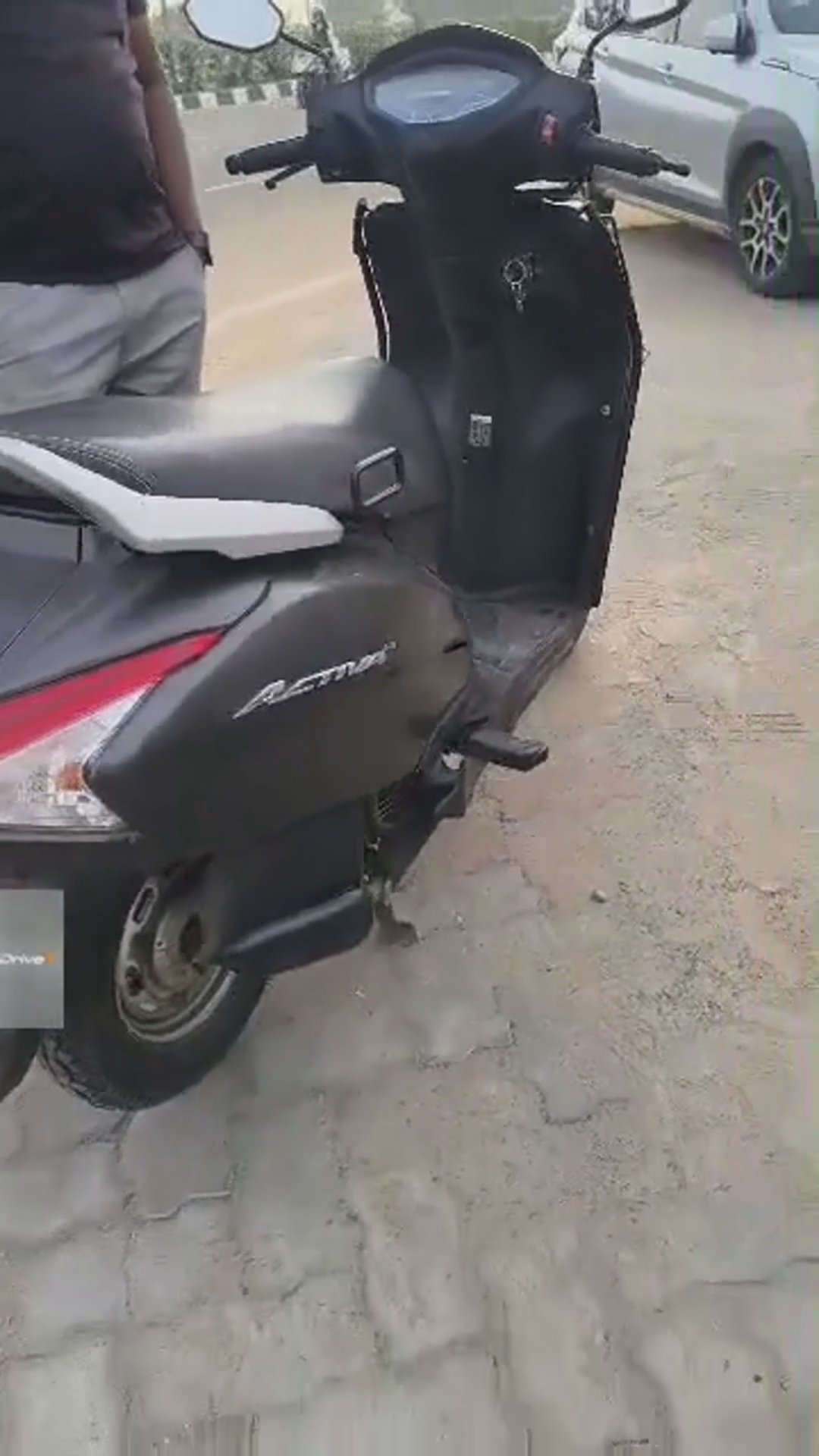 Walk-around video thumbnail