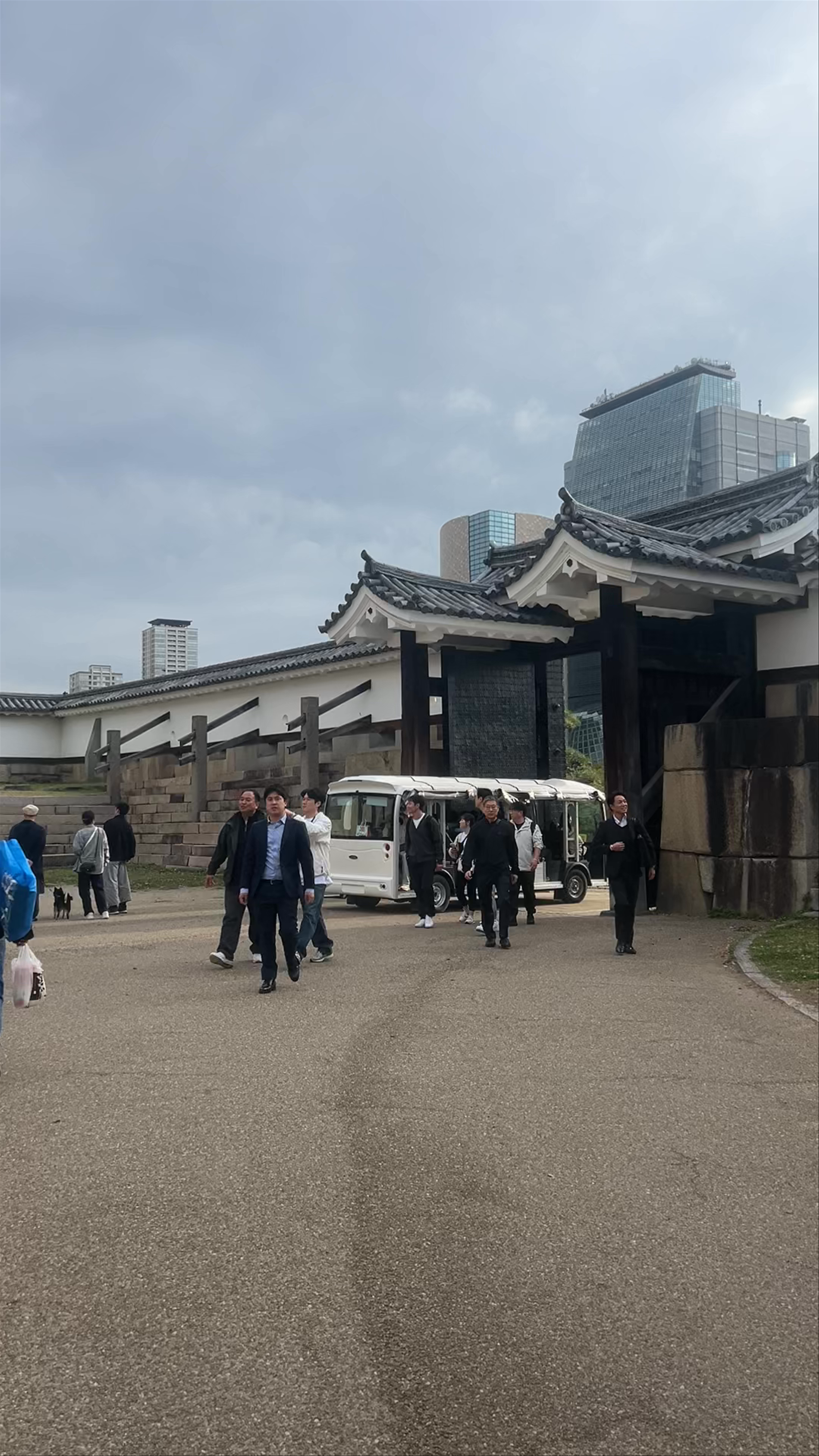 Otemon Gate: Historic Entrance Amid Osaka Skyscrapers