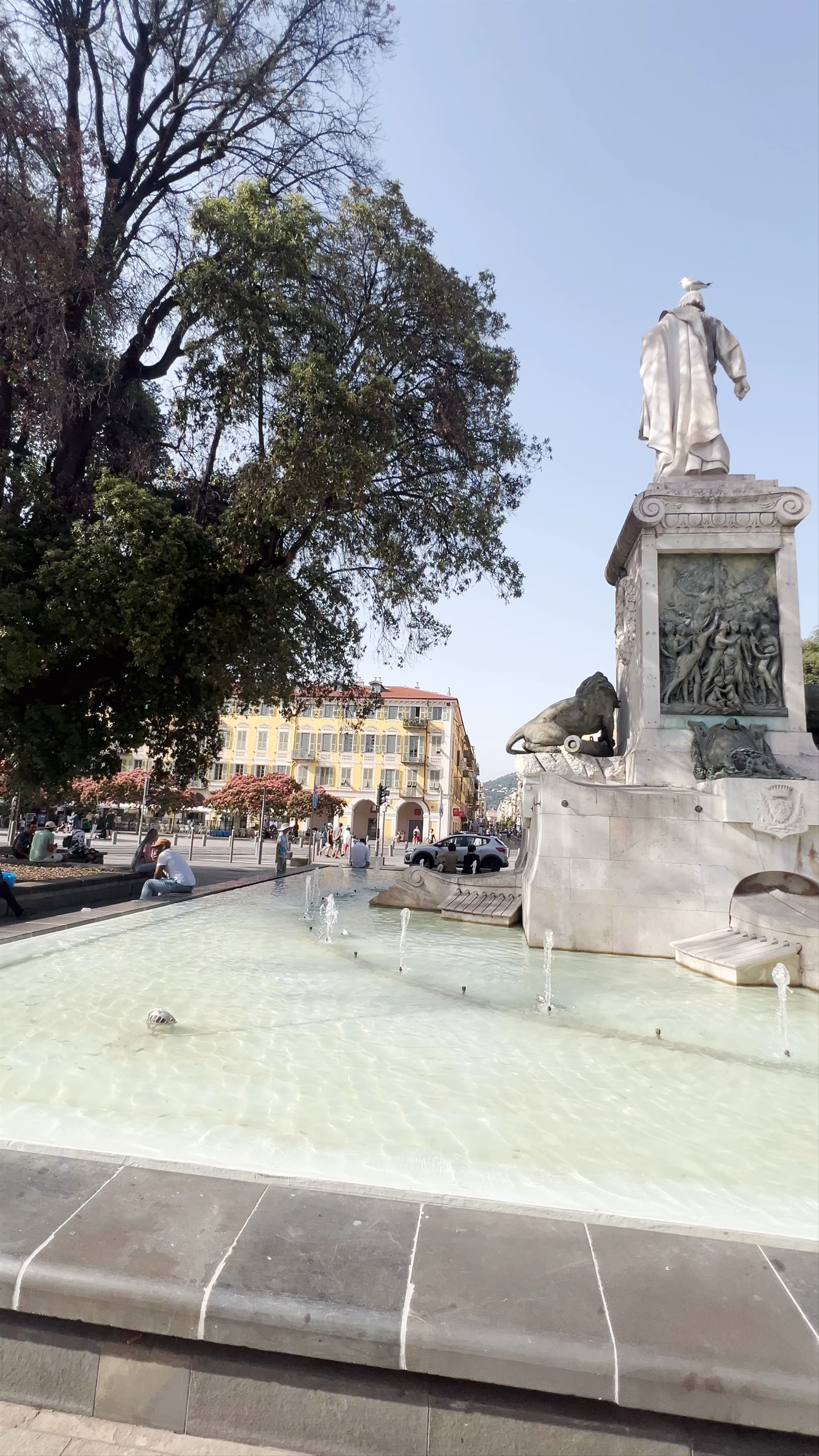 Place Giuseppe Garibaldi, Place Garibaldi