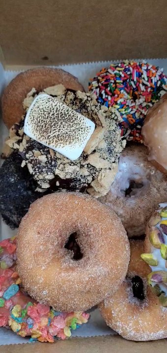 Dough Hut - Coffee & Tea Near Me - Long Beach, New York