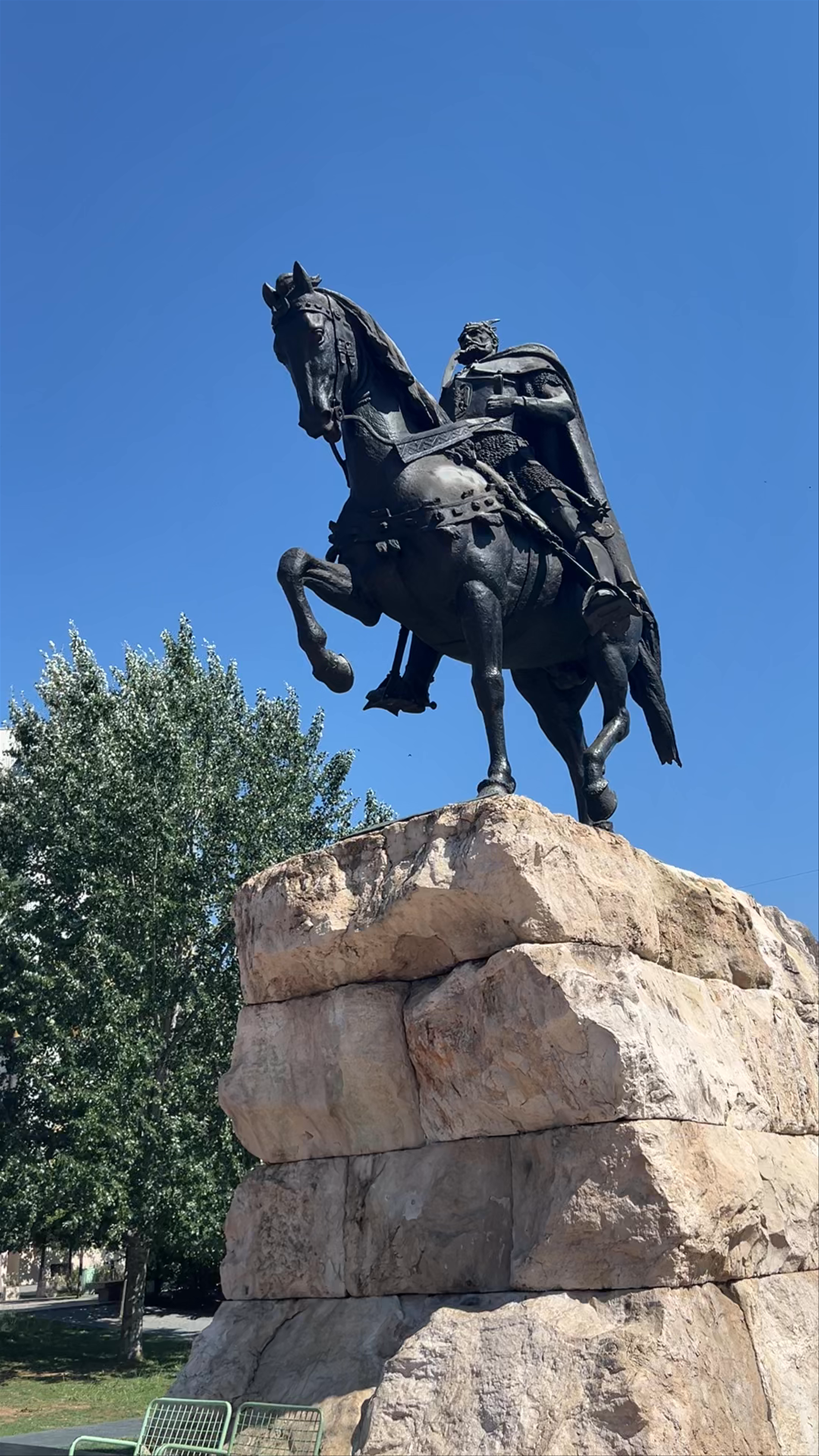 Skanderbeg Statue