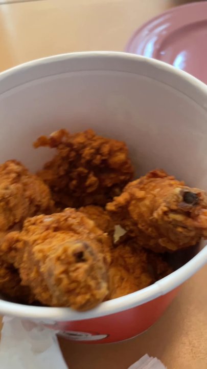 Jollibee - The chicken is crispy, there's either original or spicy. - Chicken Shop Near Me - Missouri City, Texas