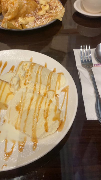 White Rabbit Dessert Experience - Desserts Near Me - Orlando, Florida