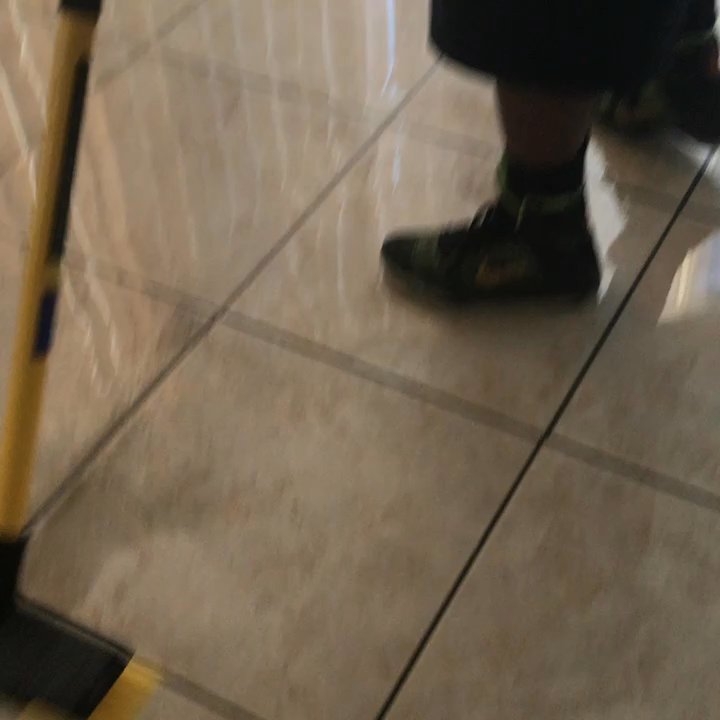 California Realty Group - This is a property rented from this company. Floor completely covered in filth. I had to scrub the grout clean upon moving in. - Property Management Near Me - Temecula, California