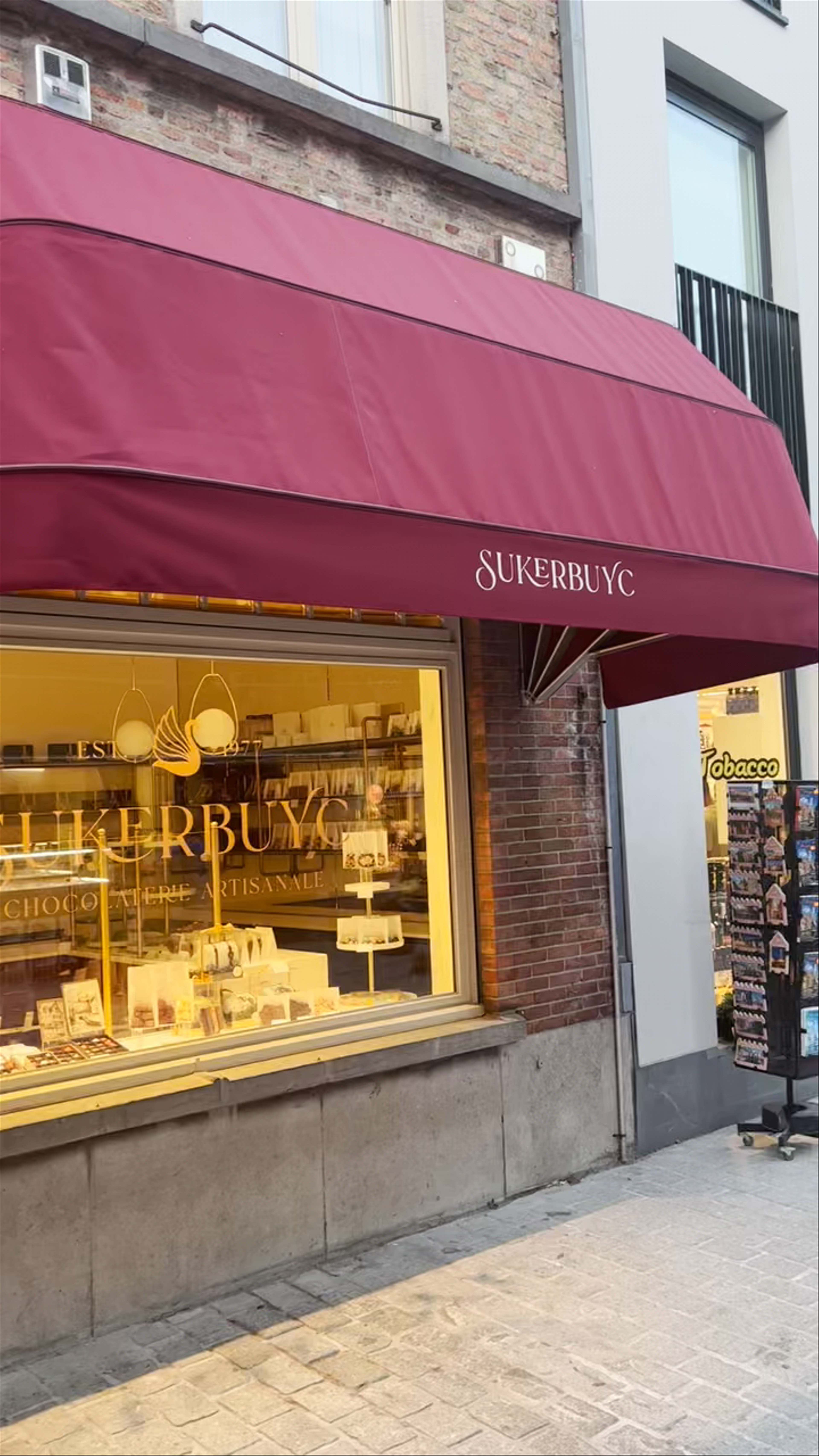 Sukerbuyc Chocolaterie: Artisan Chocolate Delight in Bruges