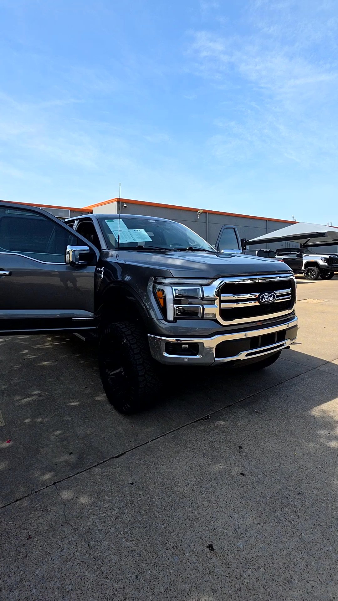 Lifted Trucks - #TX10927 - 2025 Ford F-150 Lariat SuperCrew