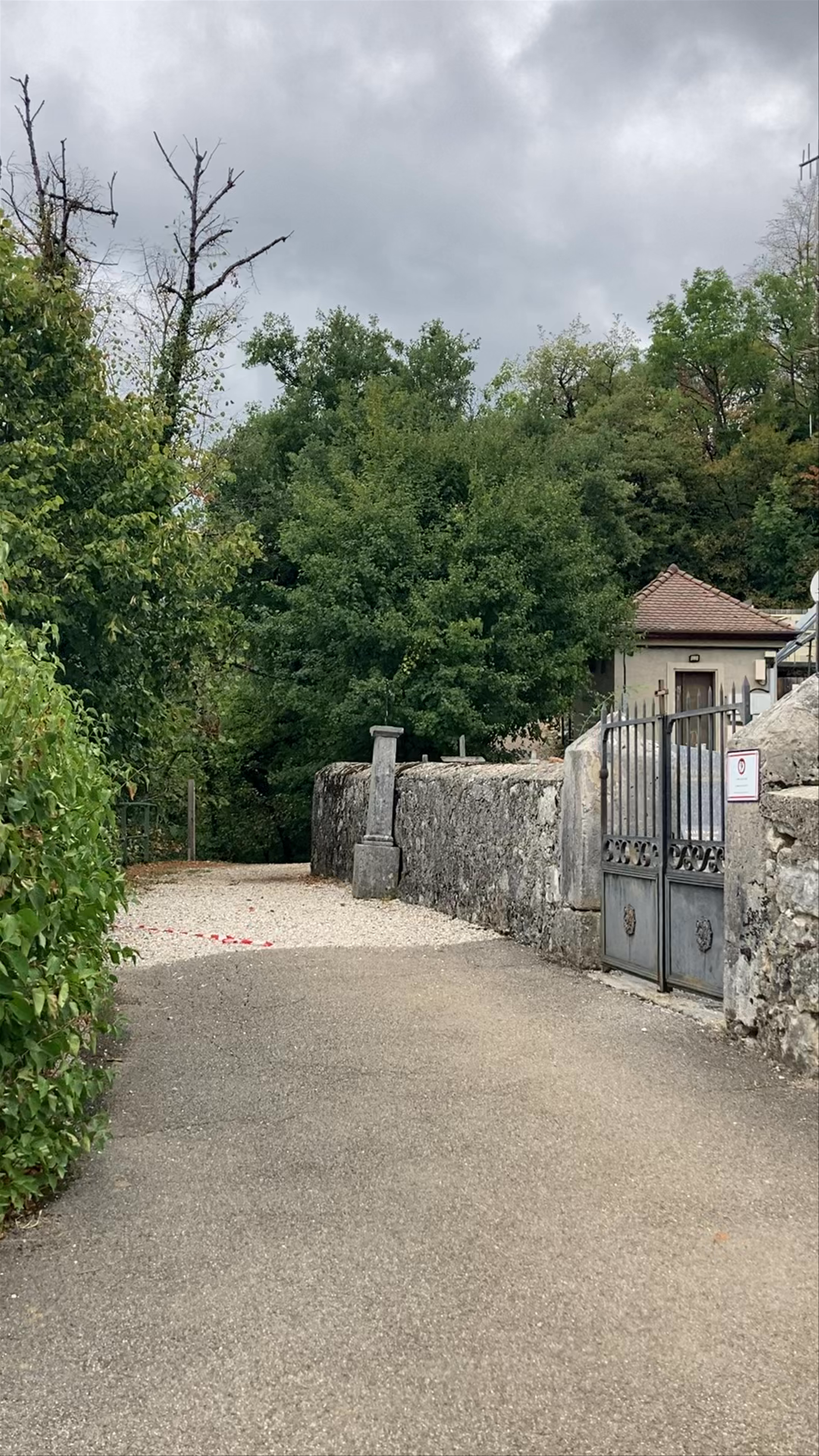 Ermitage de Saint-Germain-sur-Talloires: A Serene Historical Escape in Talloires-Montmin
