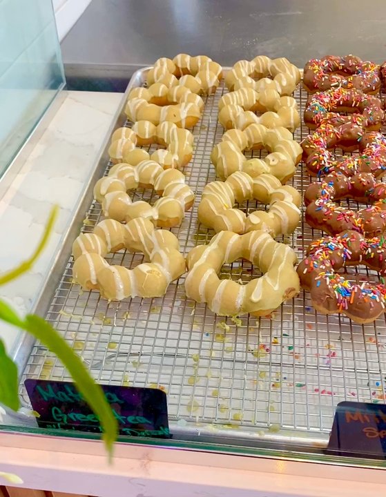 Mochi Me - Donuts that say - Donuts Near Me - Rancho Cordova, California
