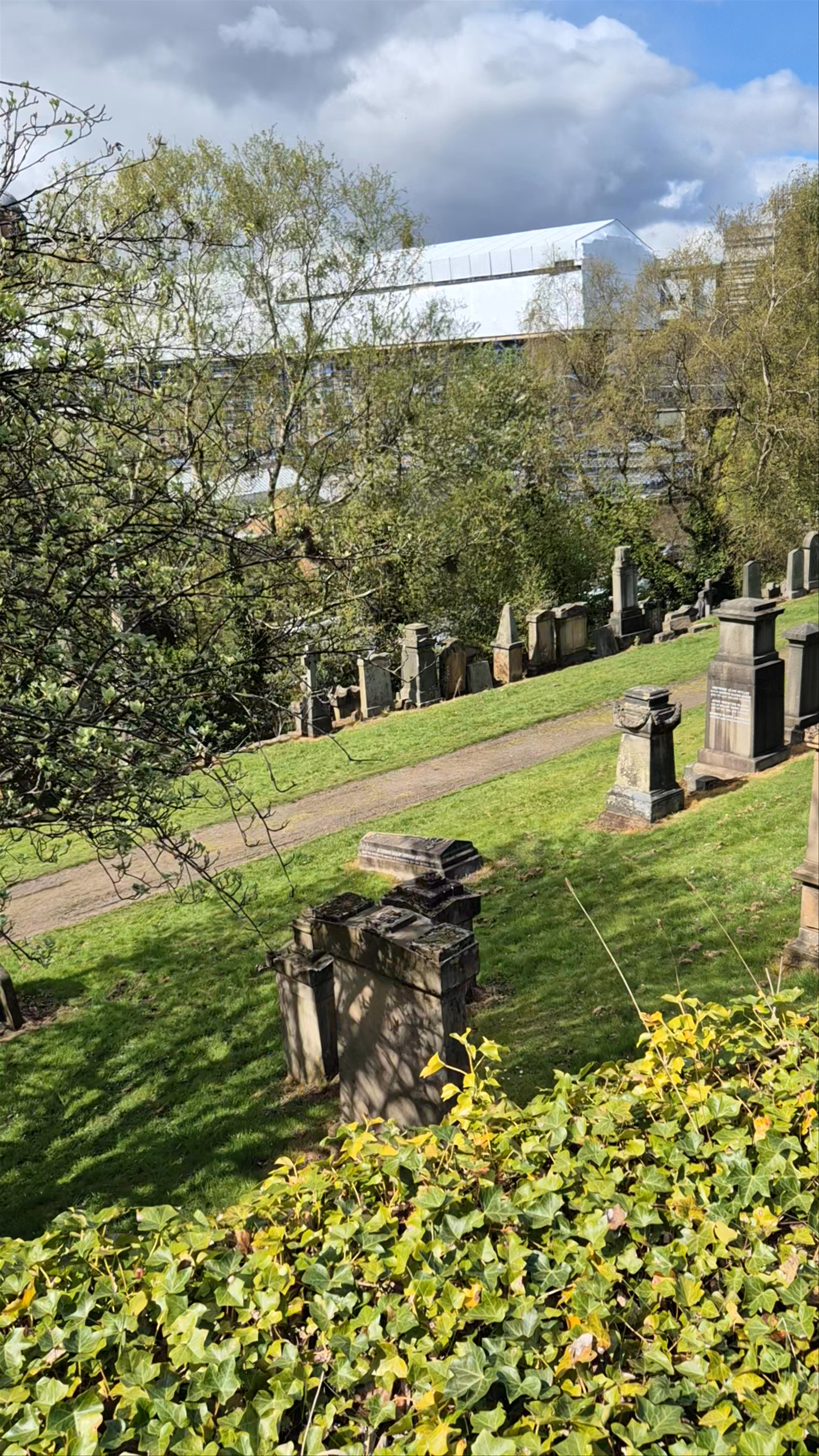 Glasgow Necropolis