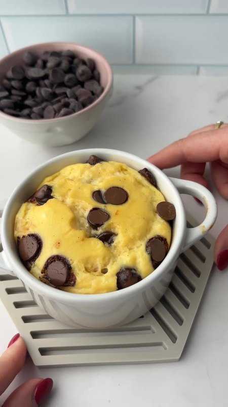 Chocolate Chip Yoghurt Bake