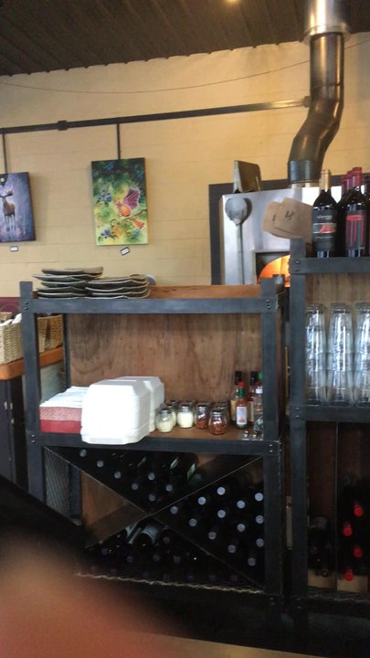 South Perry Pizza - Pizza Near Me - Spokane, Washington