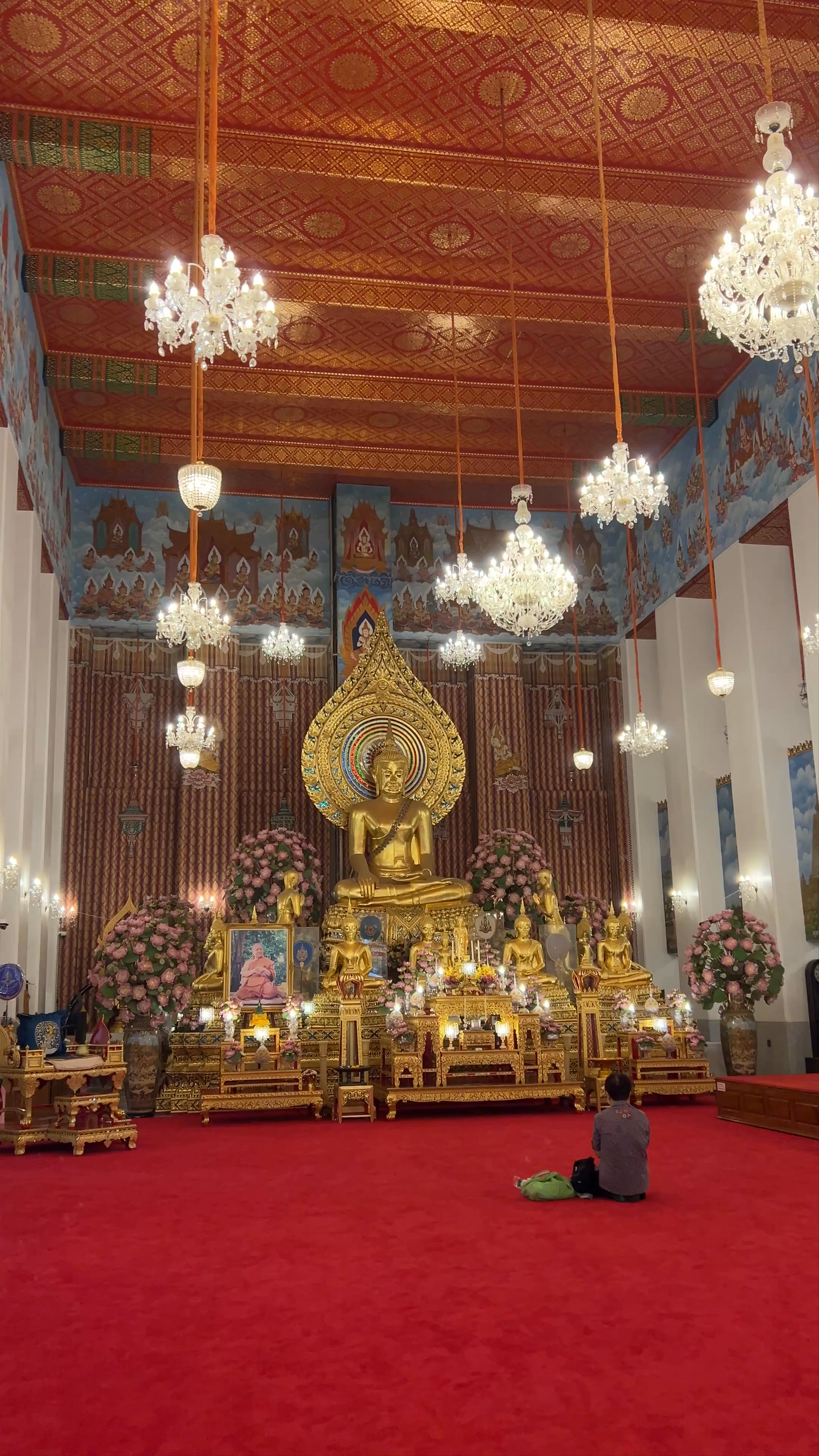 Wat Chana Songkhram: Awe-Inspiring Spiritual Sanctuary in Bangkok