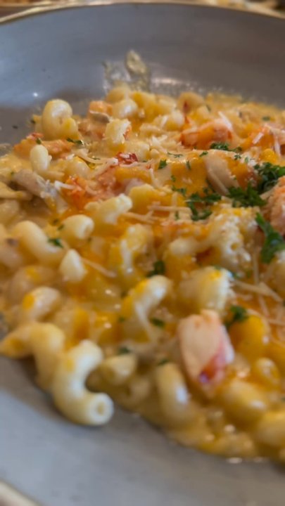 Maggie McFly's - Lobster mac and cheese - New American Near Me - Virginia Beach, Virginia