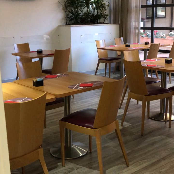 Holiday Inn Express - Breakfast room. - Bed & Breakfast Near Me - Rome, RM
