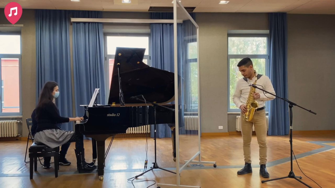 The Rome Saxophonist - Rhapsodie Pour Orchestre Et Saxophone - video 3