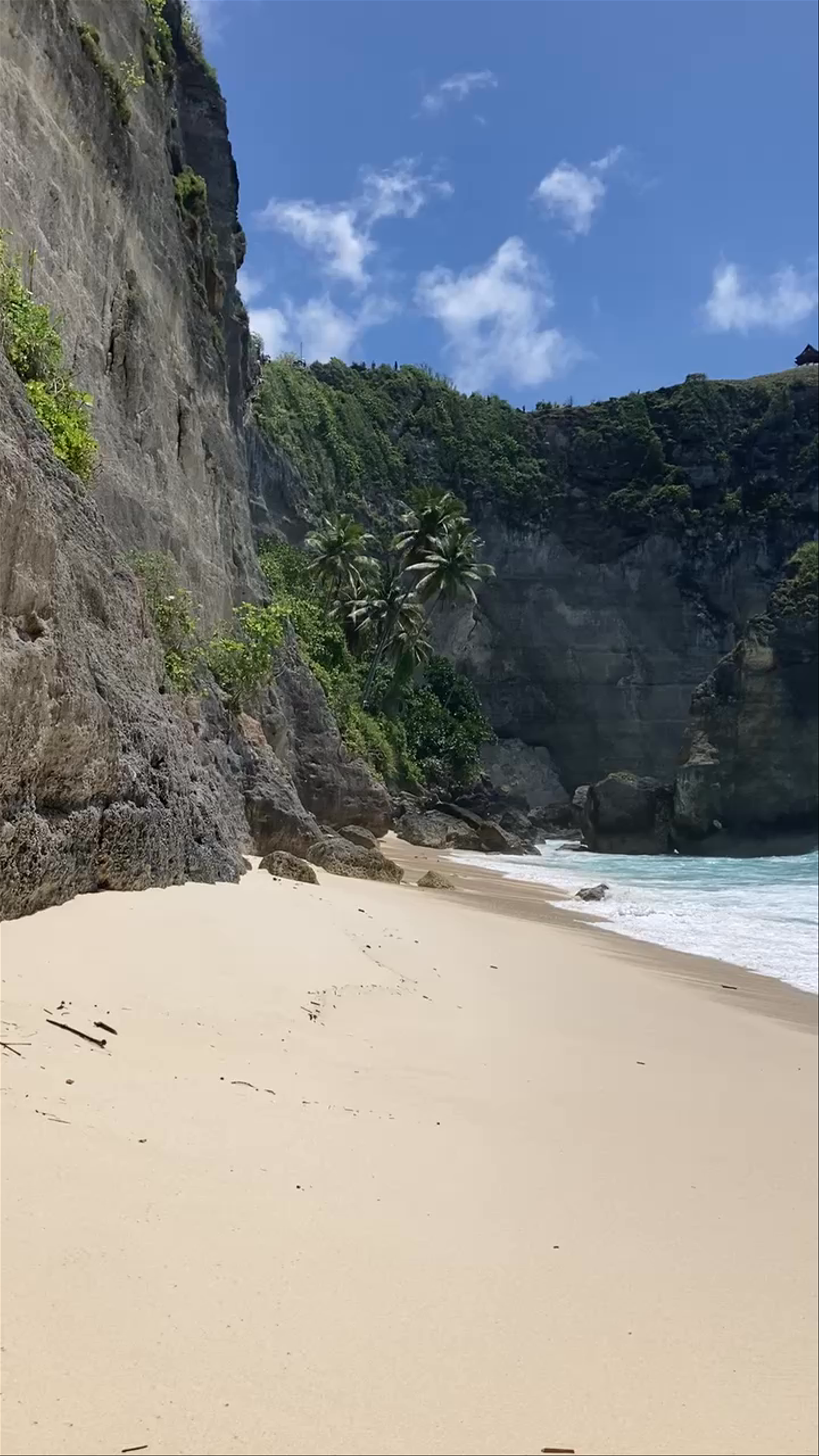 Diamond Beach: Hidden Paradise in Bali's Klungkung Regency