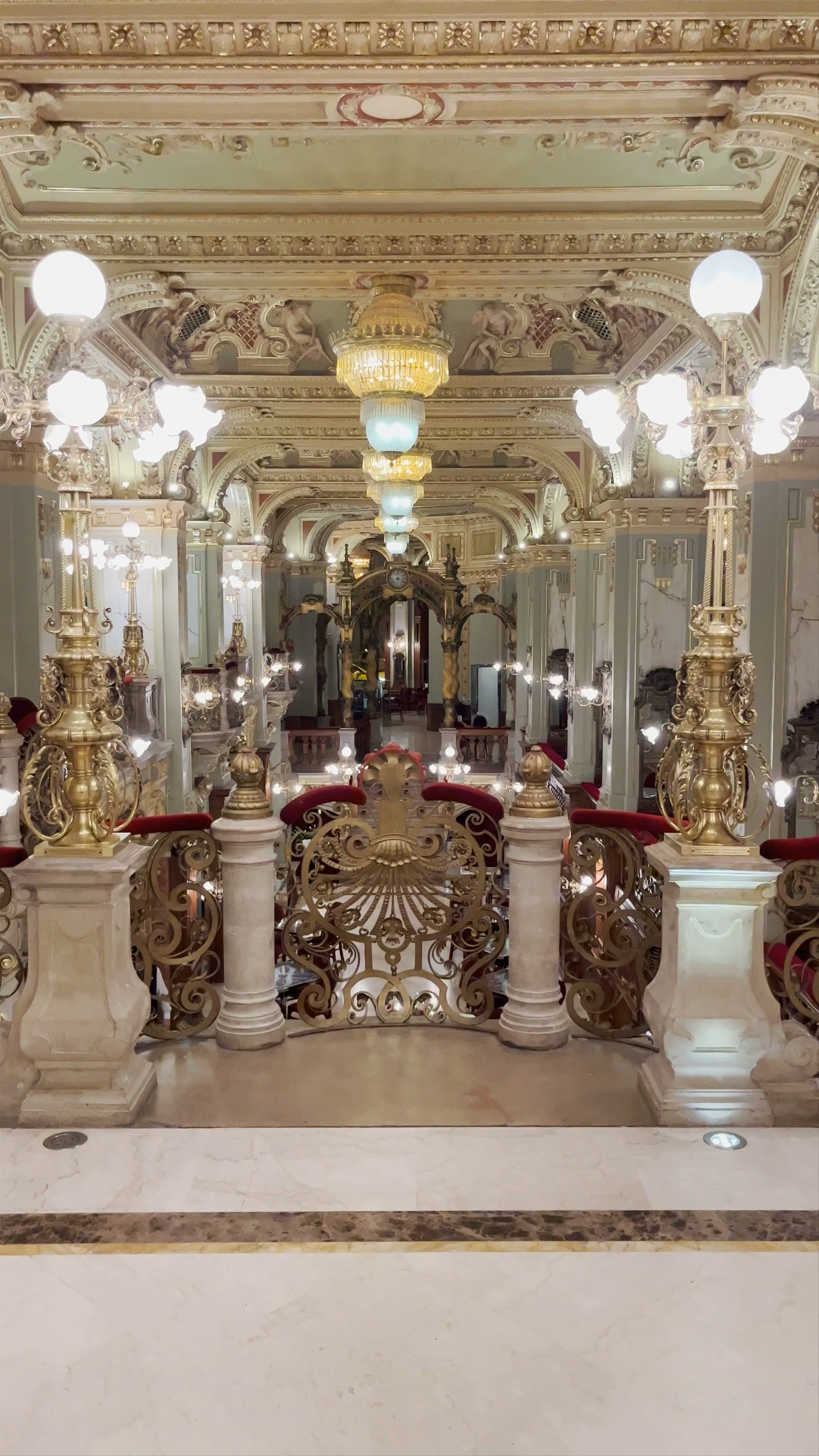 New York Cafe Budapest