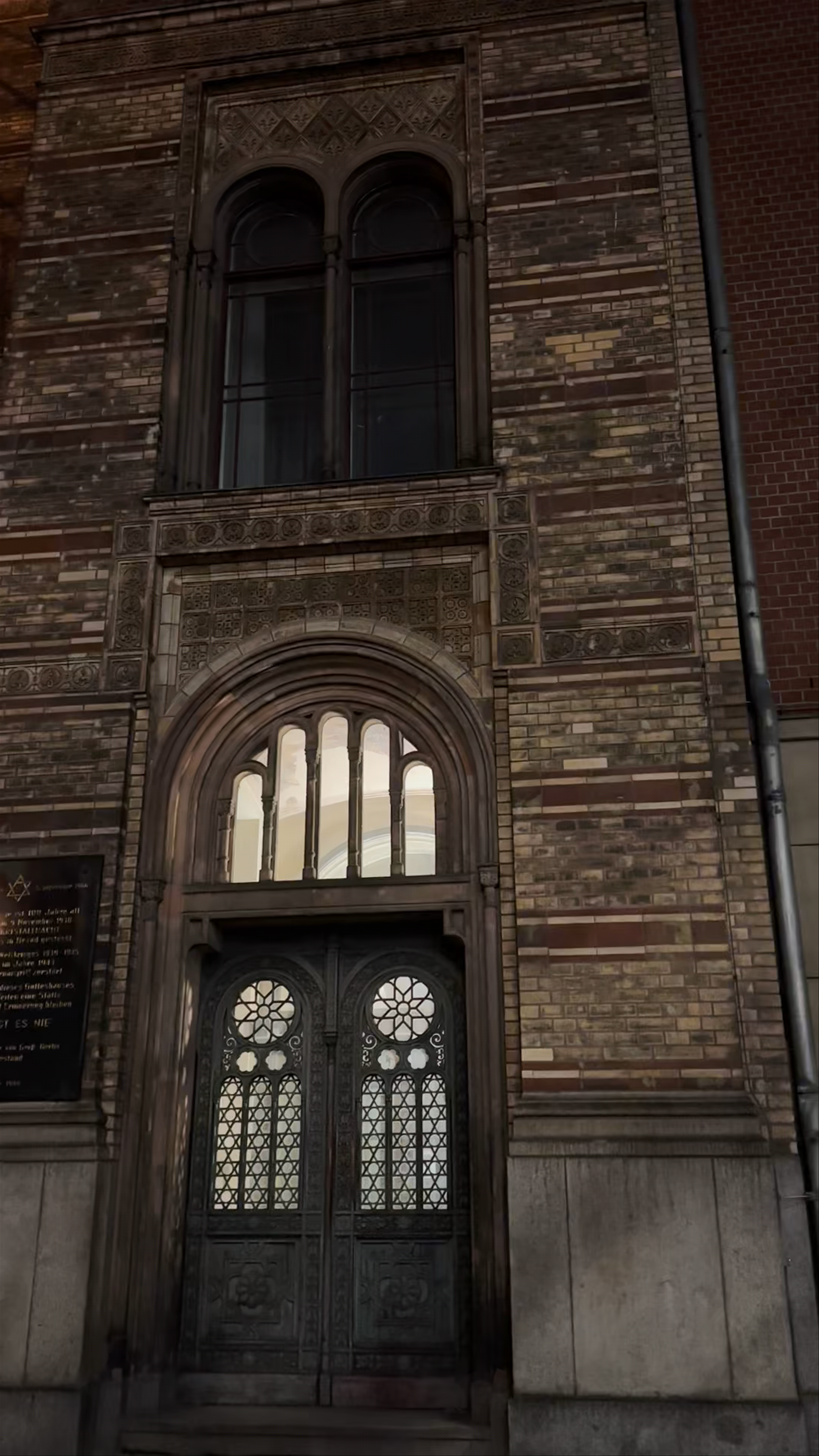 New Synagogue Berlin - Centrum Judaicum: A Nighttime Historic Journey