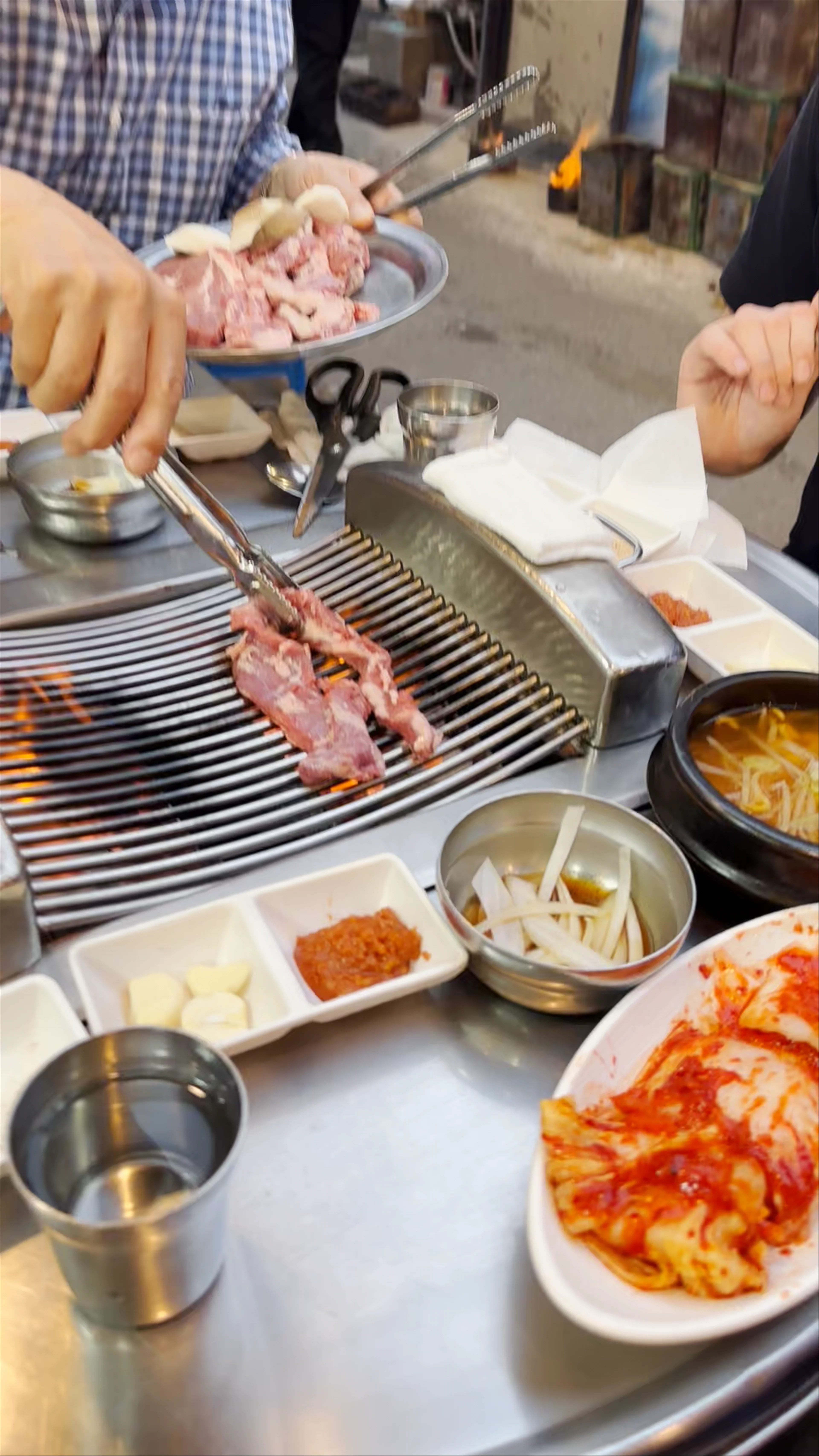 Yuktongryeong Myeongdong Main, Myeongdong 8na-gil, Jung-gu
