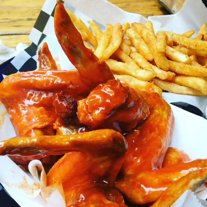 WingBucket - Chicken Wings Near Me - Dallas, Texas