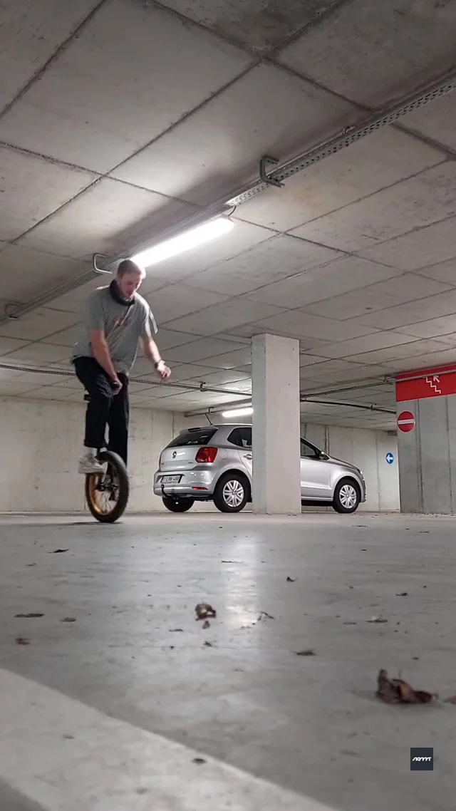 riu submission: 90 up - hick overflip down
