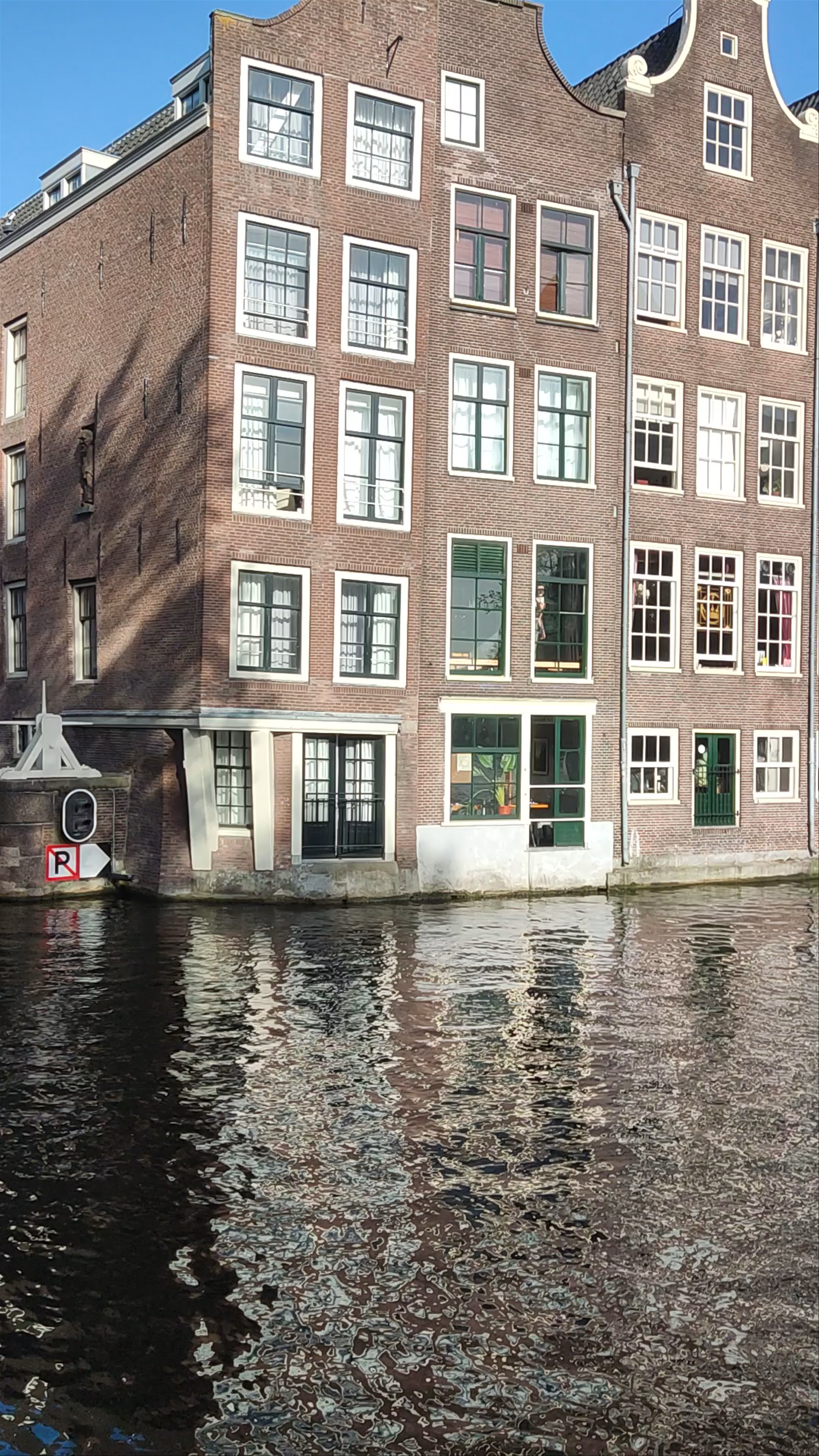 Serene Canal Views at Amsterdam Centraal