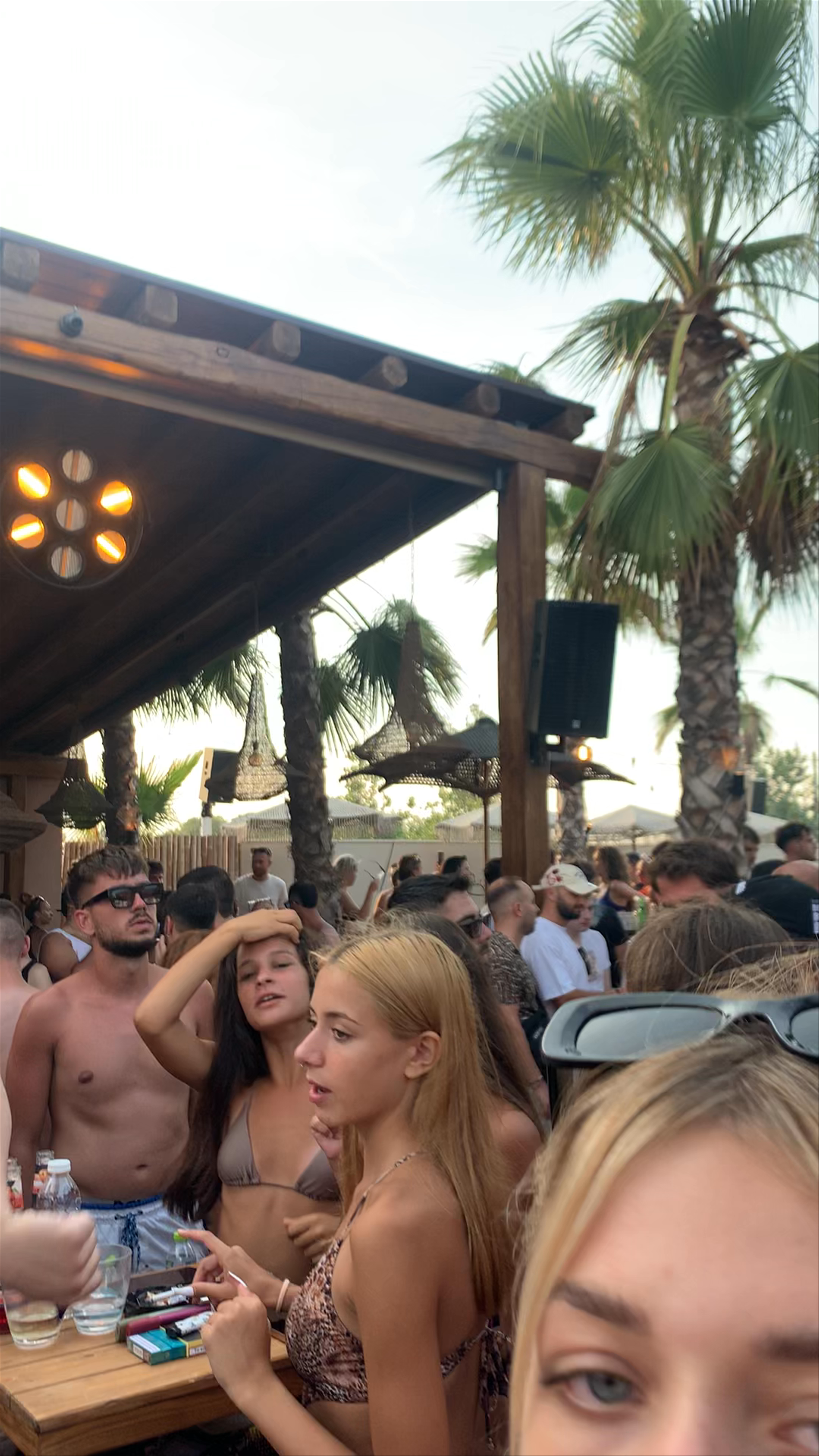 Almira Beach Bar