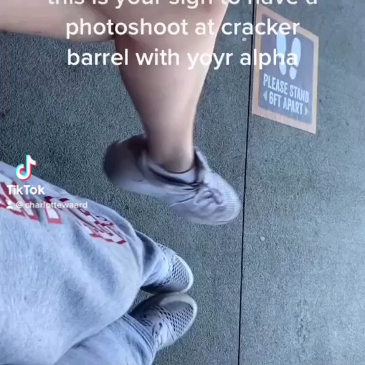 Cracker Barrel Old Country Store - Photo shoot at Craker Barrel - American Near Me - Lancaster, Pennsylvania