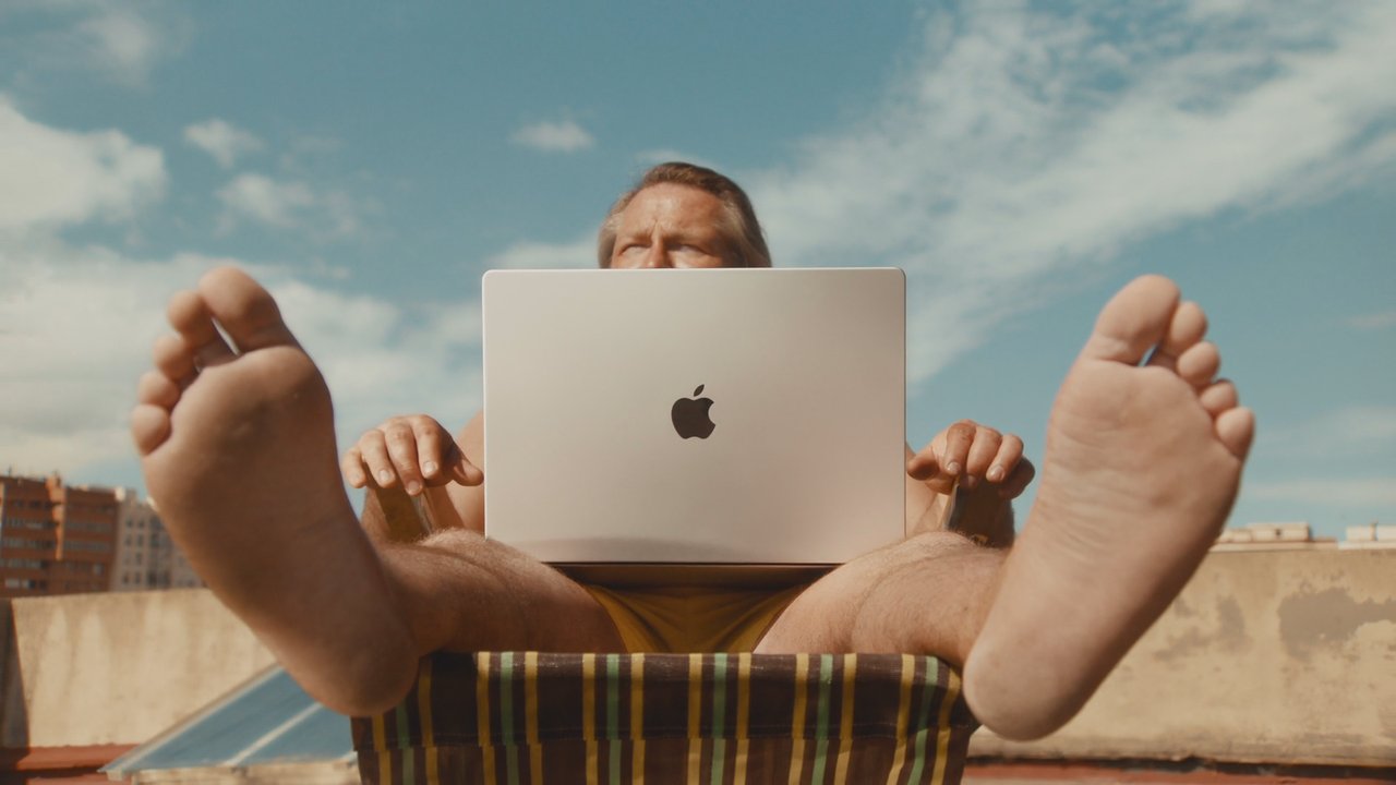 APPLE x Mackenzie Sheppard