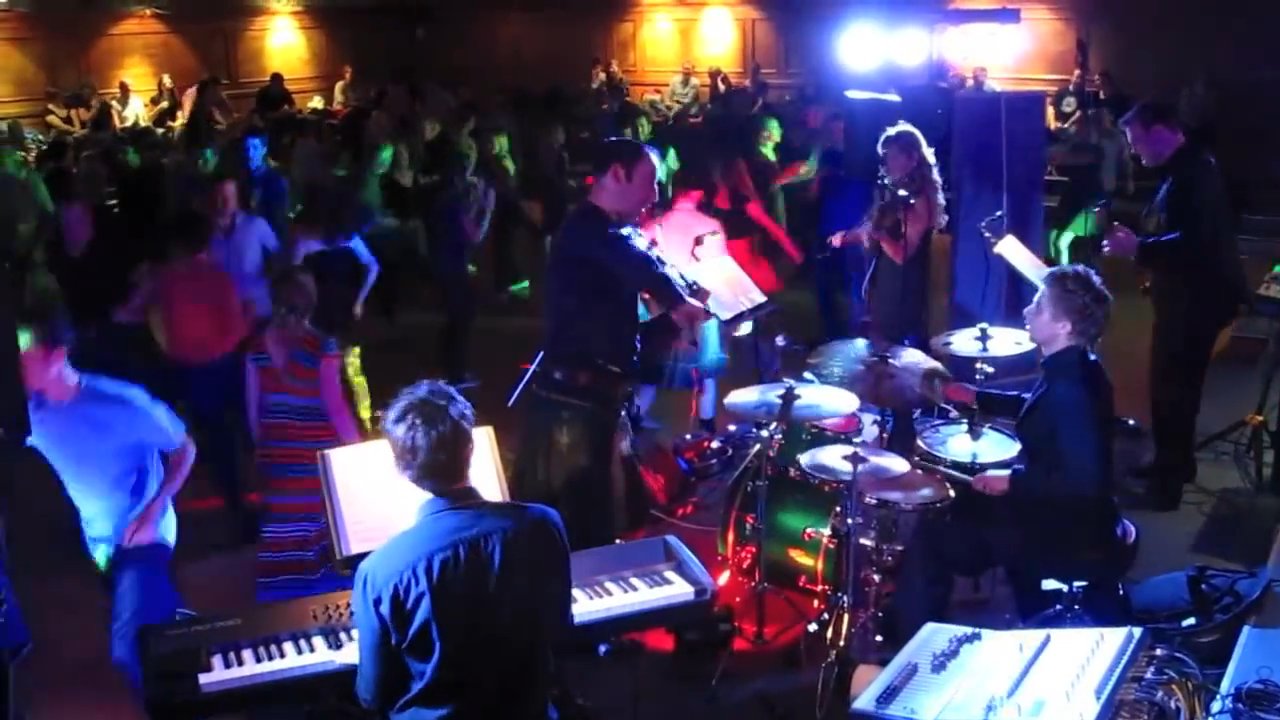 Ceilidh Twist - Strip The Willow - video