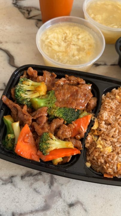California Wok - Lunch specials + Thai tea - Chinese Near Me - Glendale, California