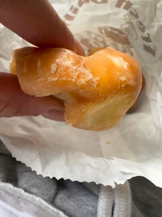 Donut Plus - fresh - Donuts Near Me - Reseda, California
