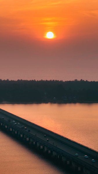 Photo of Golden hour in Honna