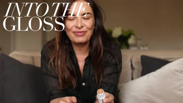 Into the gloss - © Artlist