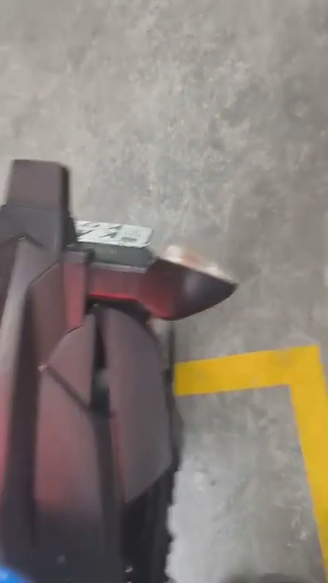 Walk-around video thumbnail