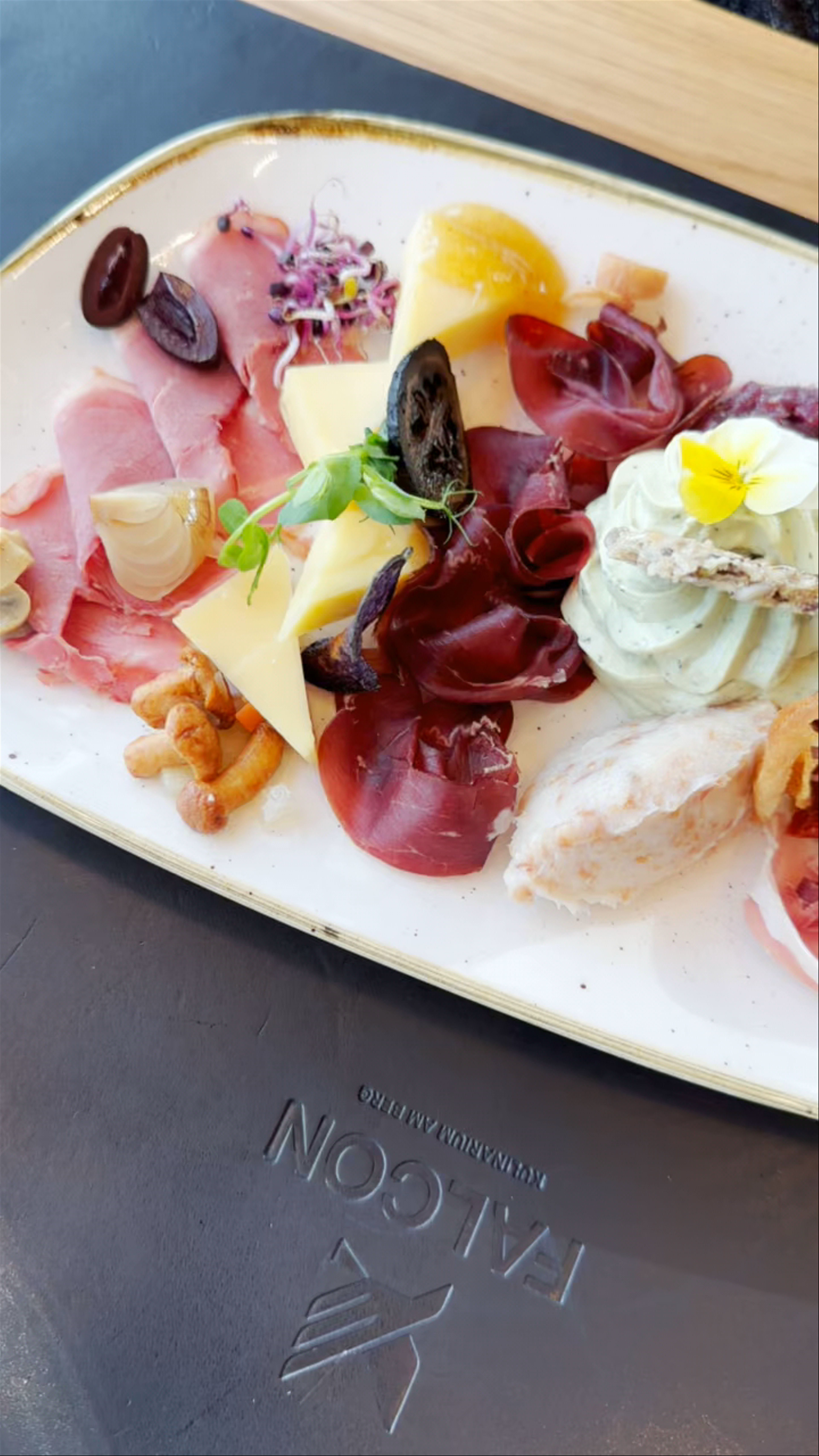 FALCON À-la-Carte-Restaurant