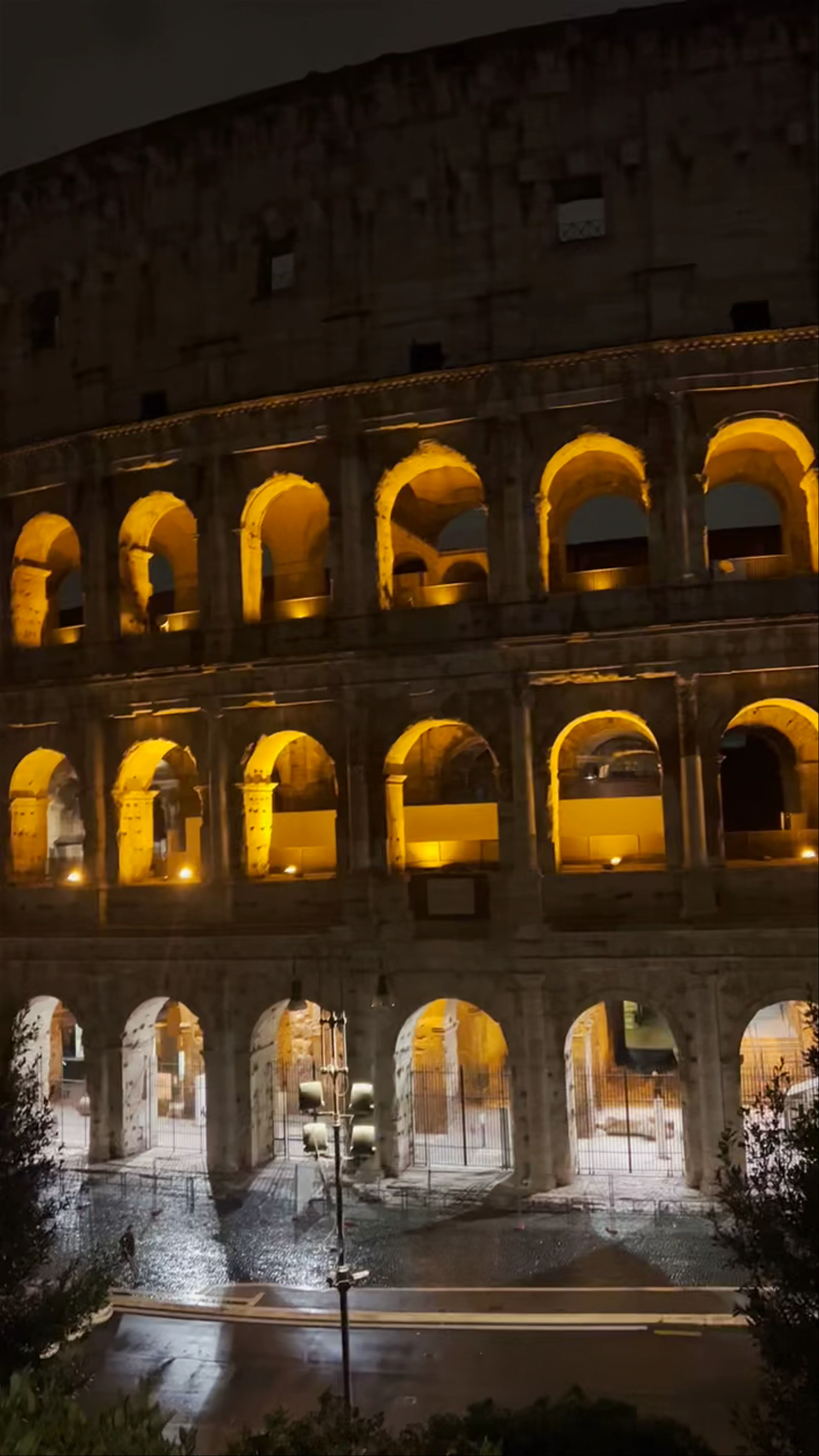 Colosseum, Piazza del Colosseo, Rome, Metropolitan City of Rome Capital, Italy