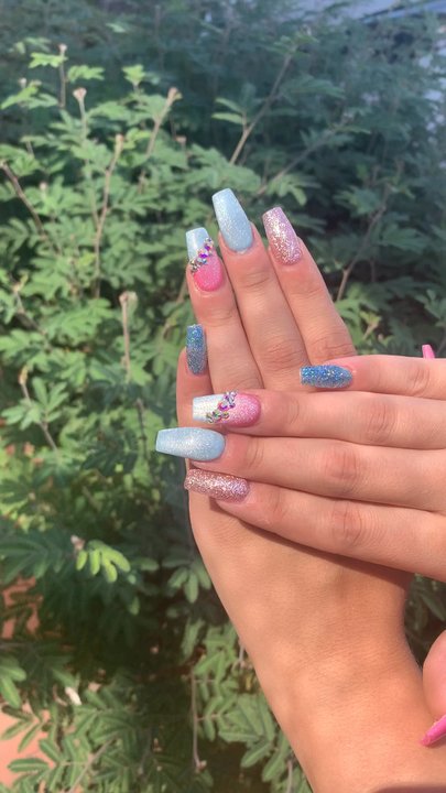 Hot Rock Nails & Spa - Nail Salons Near Me - Mesa, Arizona