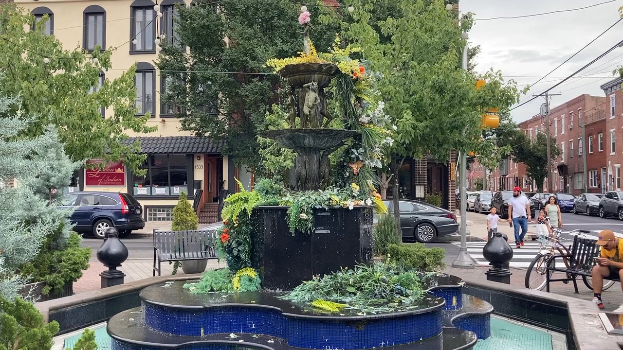 Singing Fountain - Local Flavor Near Me - Philadelphia, Pennsylvania