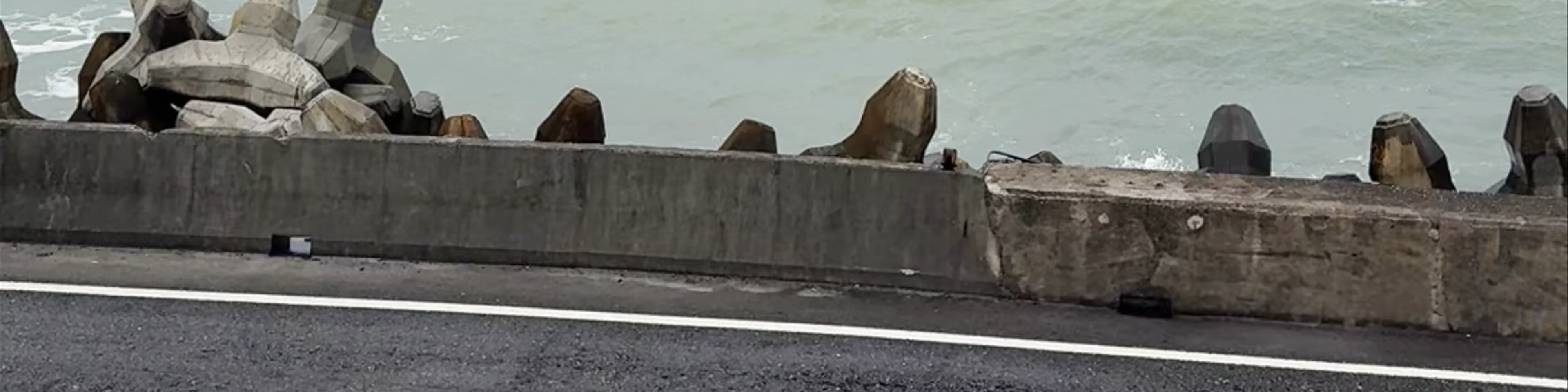 Yin Yang Sea viewing deck