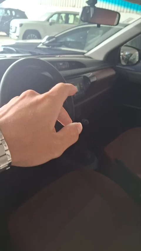 تويوتا هايلكس GL 2022