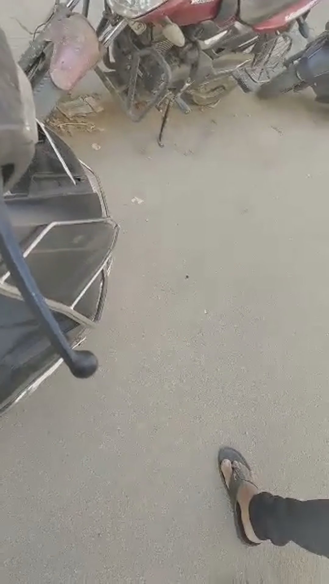 Walk-around video thumbnail