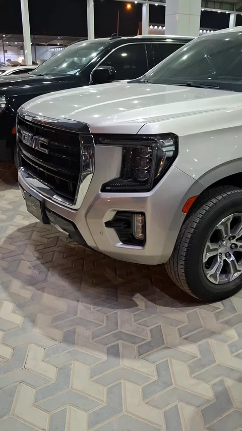 جي ام سي يوكن SLE 2022