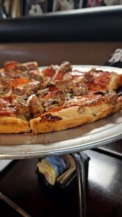 Niko's Pizzeria - Pizza Near Me - San Pedro, California